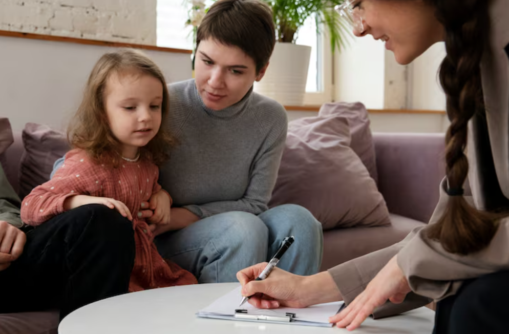 Как стать детским психологом: все о профессии, зарплате и перспективах