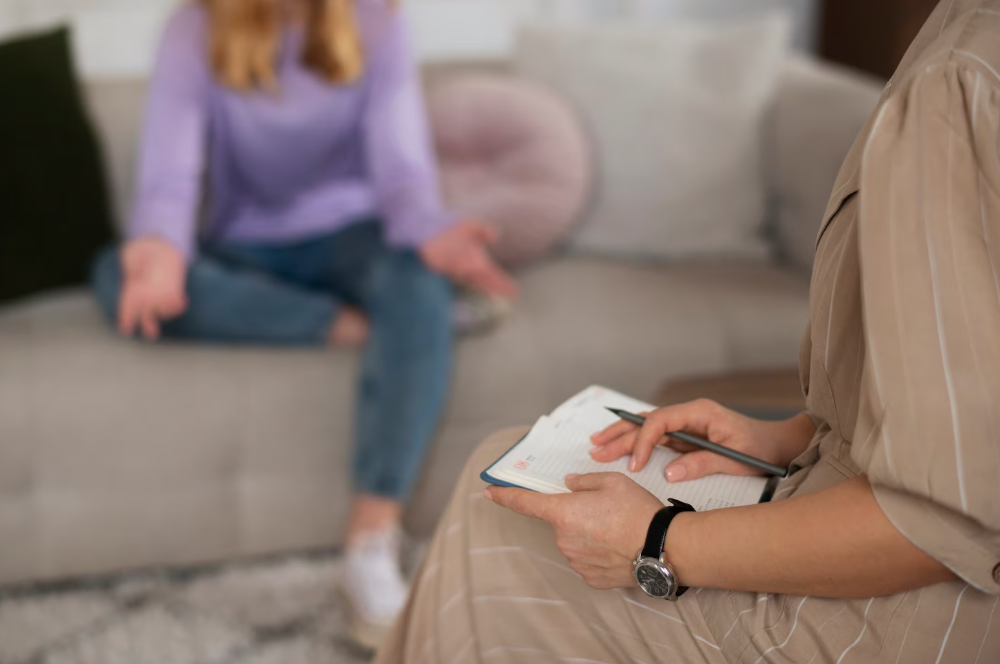 Обучение по недирективной терапии: где пройти переподготовку, получить профессию и диплом дистанционно, зарплата и перспективы работы