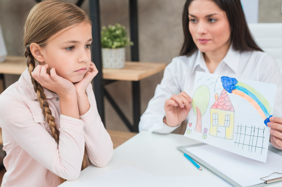 Психосоматика у детей: где пройти переподготовку, получить профессию и диплом дистанционно, зарплата и перспективы работы